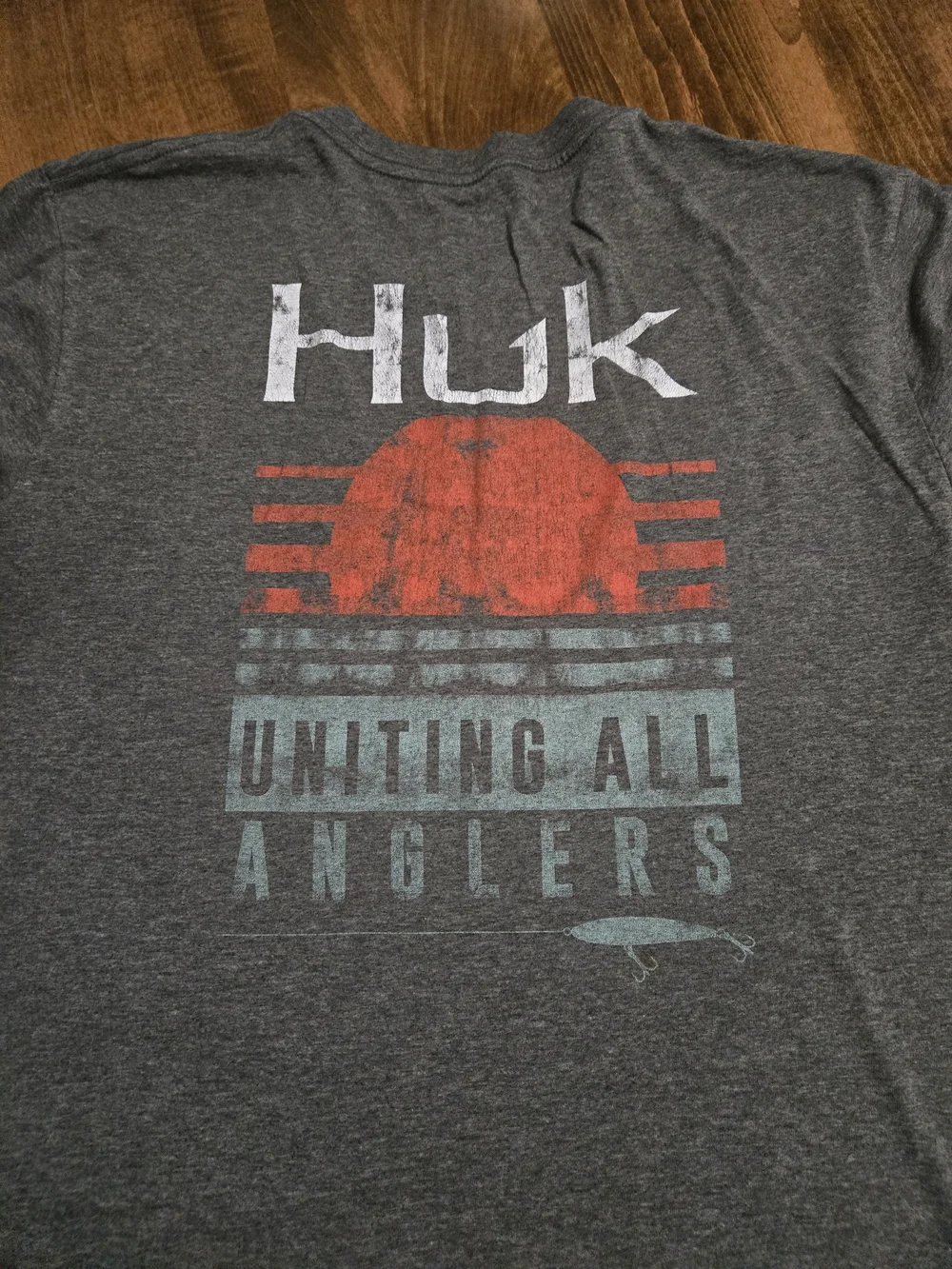 Huk Men's Short Sleeve Gray Heather Tee with Red Logo - Picture 4 of 4